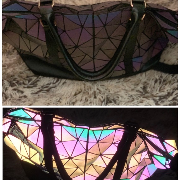 Luminous Travel Bag - Picture 4 of 4